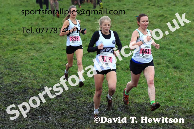 Senior womens 2023 North Eastern Cross Country Champs., Temple Park, South Shields. Photo: David T. Hewitson/Sports for All Pics